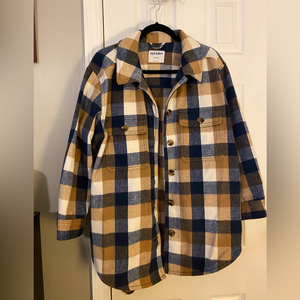 Women’s Shacket size petite large